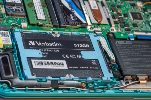 Disque Dur Interne VERBATIM Vi550 S3 512 Go SSD 2.5" – Image 2